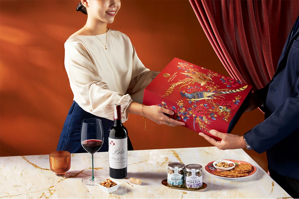 Doanh nghiệp cũng có thể kết hợp thưởng Tết thêm cả hiện vật nếu tối ưu được chi phí nguồn hàng.